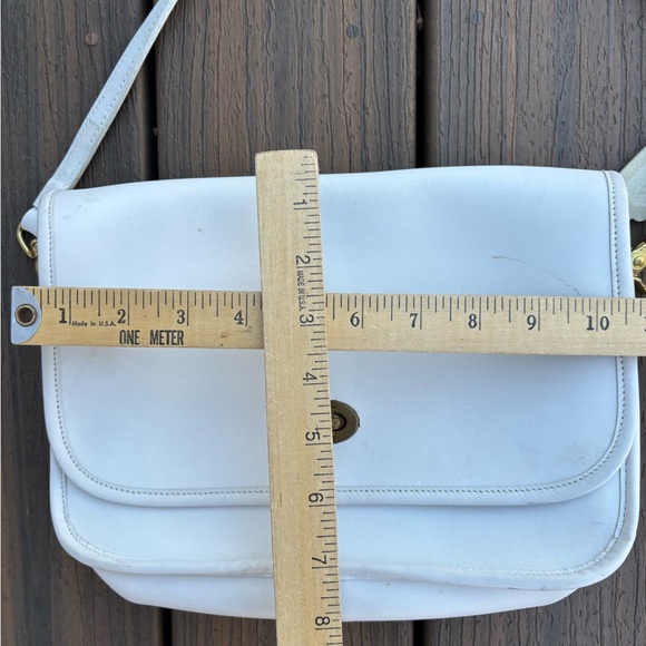 Vintage Coach Crossbody White Leather Penny Pocket Lock City Bag Made in USA - Picture 16 of 16